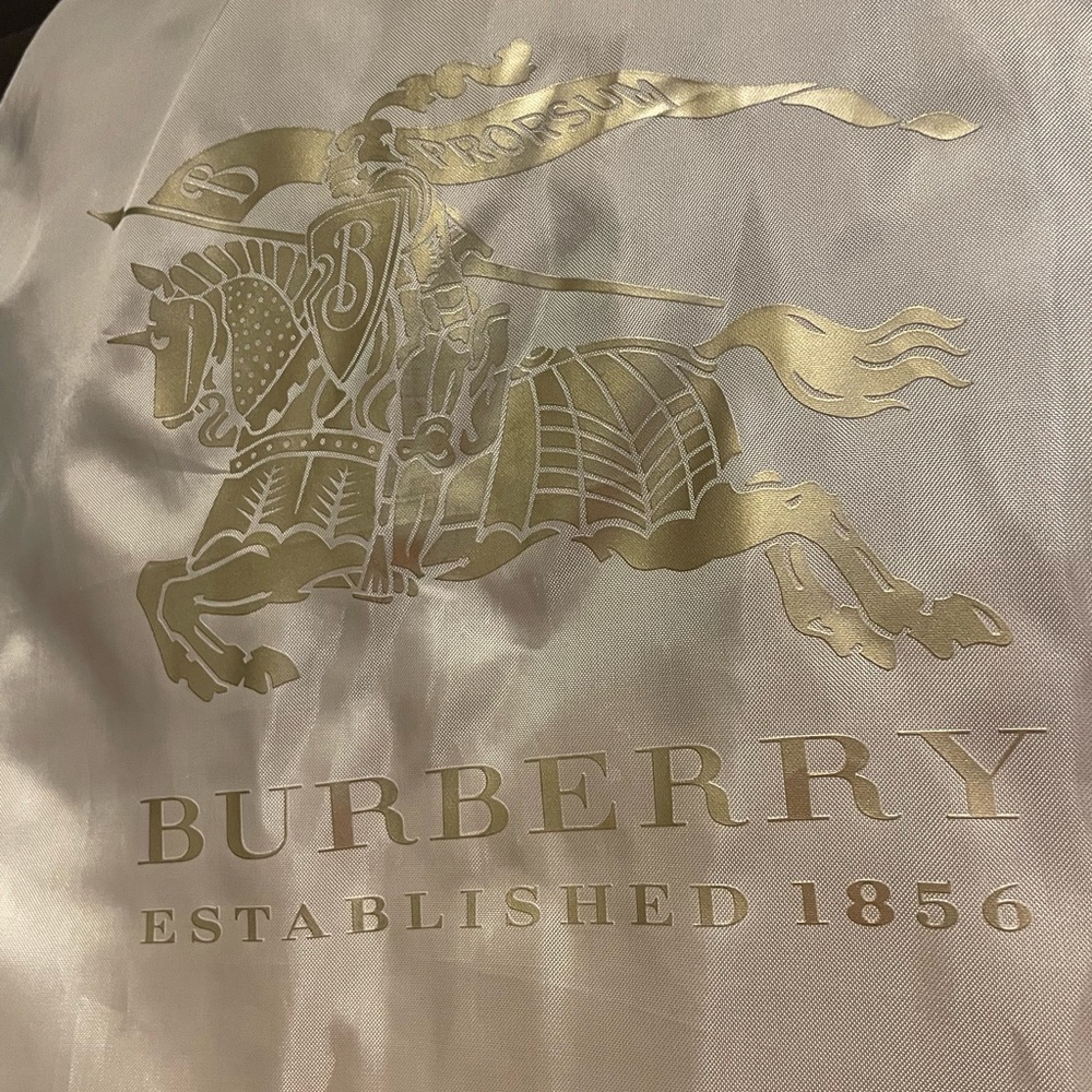 Burberry Hooded Short Showerproof Trench
Coat - Picture 10 of 16